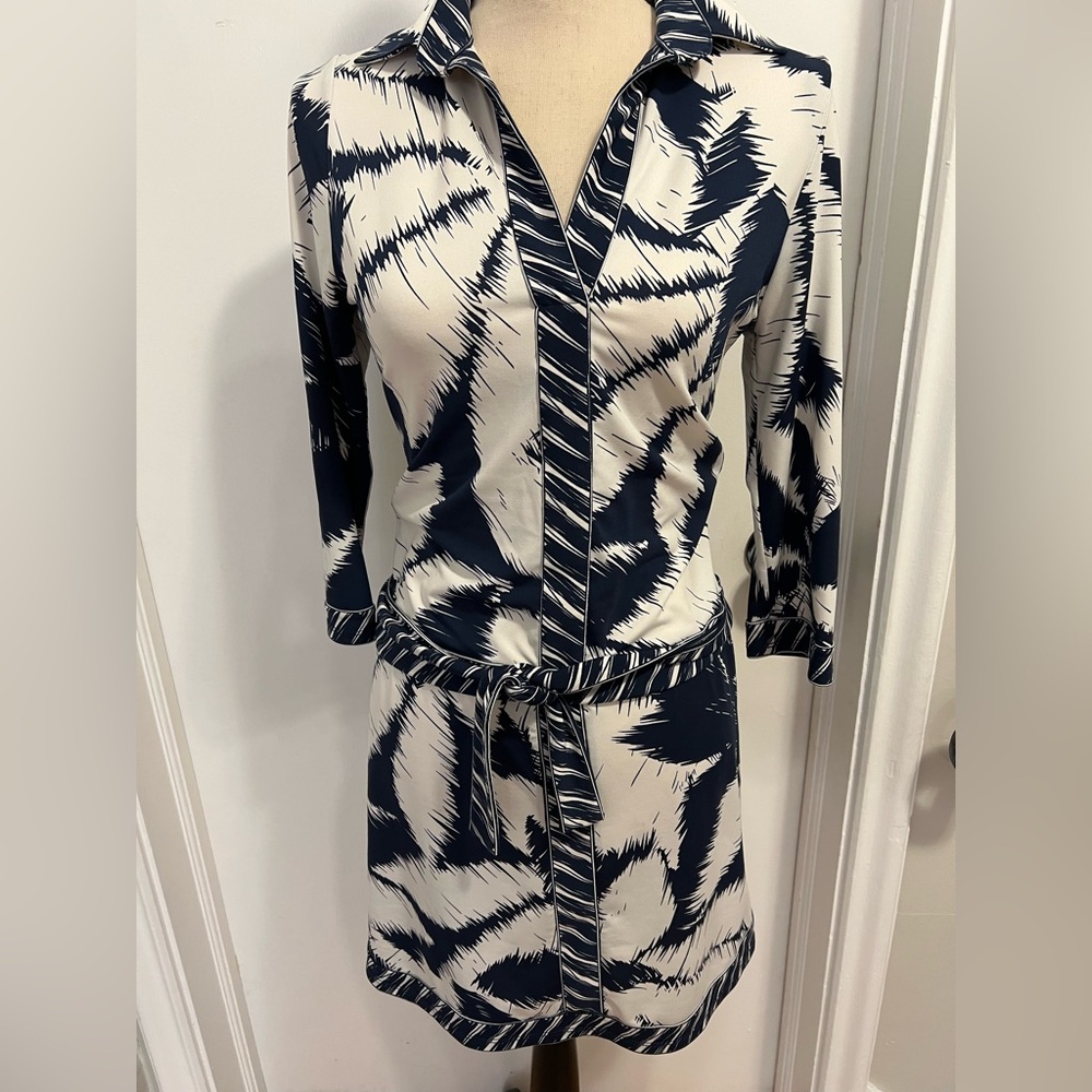 BCBG Abstract Print Shirt Dress in Navy and White